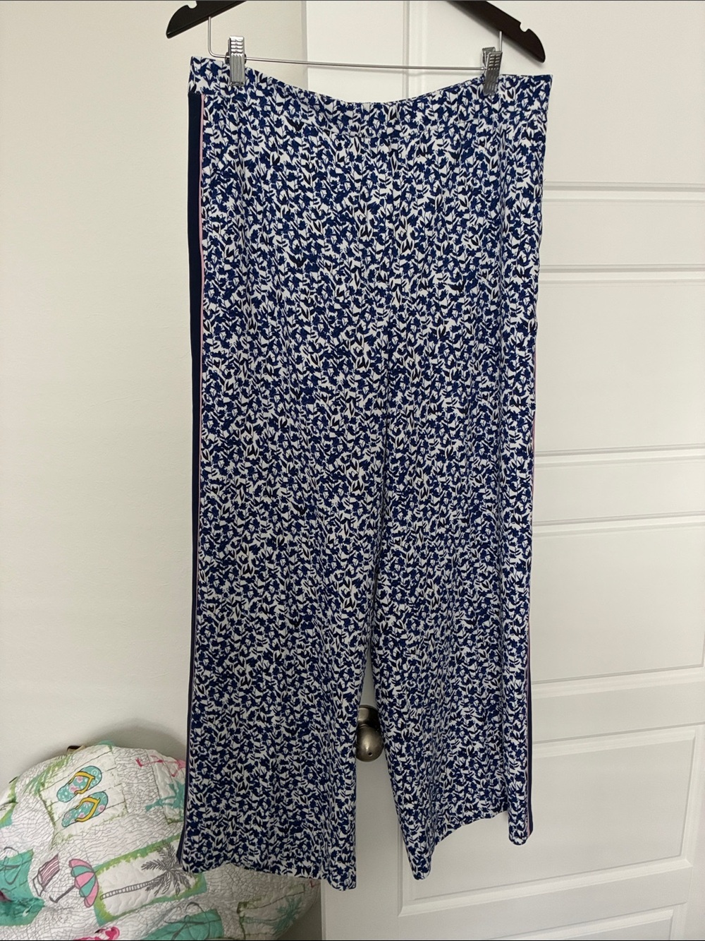 Ann Taylor Navy and White Wide Leg Pants with Side Stripe